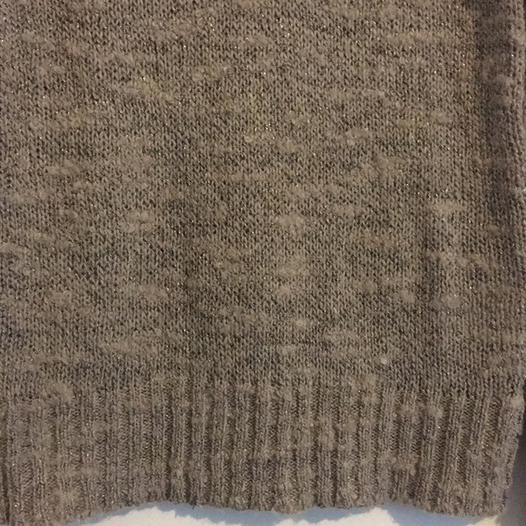 EUC - AEO sweater - Picture 5 of 5